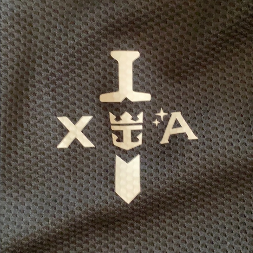 Men’s Black Royal Caribbean quarter-zip pullover - Picture 4 of 4